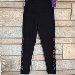 Yummie Black Leggings with Gray Floral Embroidery